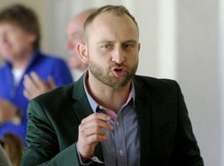 Borys Szyc został pobity. Na ratunek ruszyła mu była dziewczyna