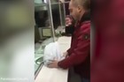 "PARE SU TU DA SE BROJE" Pauk mu je odneo auto, a kada je došao da plati kaznu, radnici Parking servisa ostali su U ŠOKU (VIDEO)