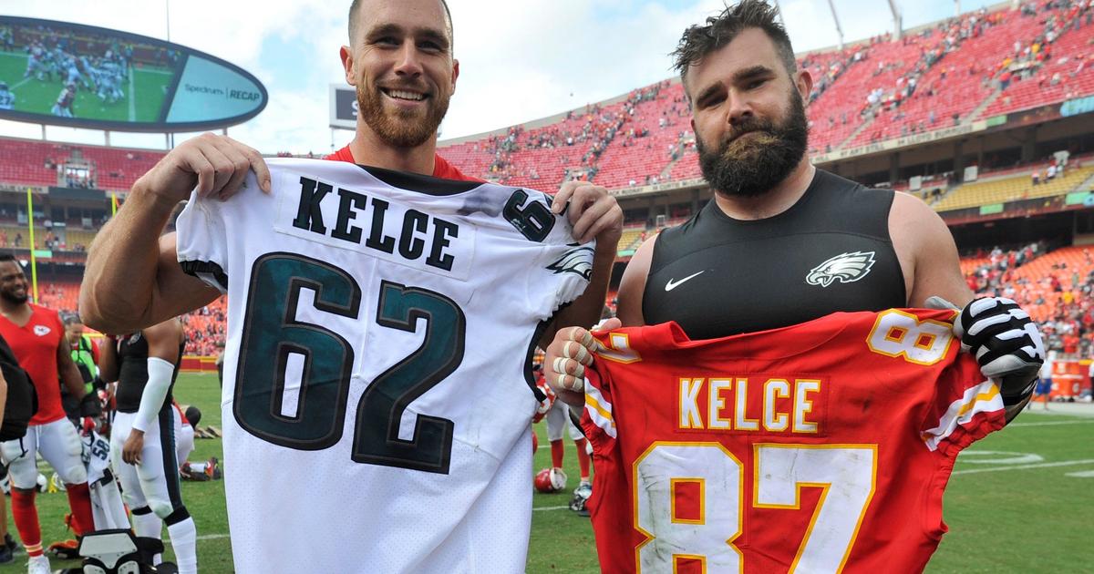 Chiefs Tight End Travis Kelce Disputes Last Name: 'Kells' or 'Kel-See'