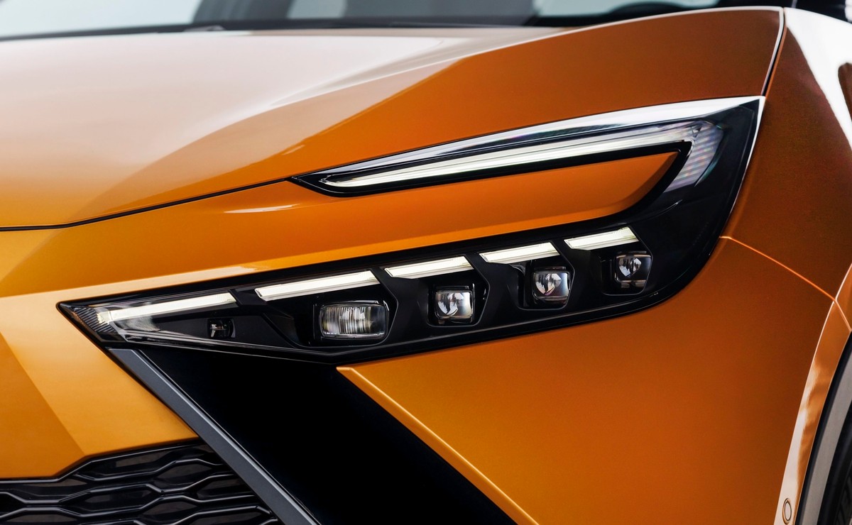 Nowa Toyota C-HR to najpopularniejszy kompaktowy SUV w Polsce