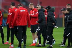 W polskiej kadrze nie ma obowiązkowych szczepień. Każdy piłkarz sam zdecyduje