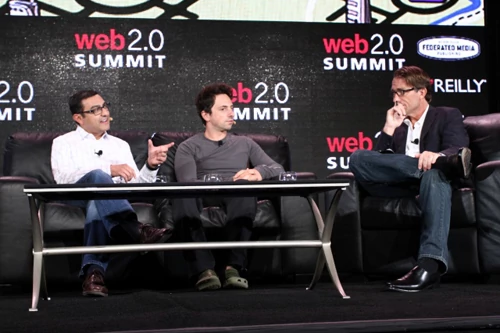 Vic Gundotra i Larry Page na konferencji Web 2.0 Summit