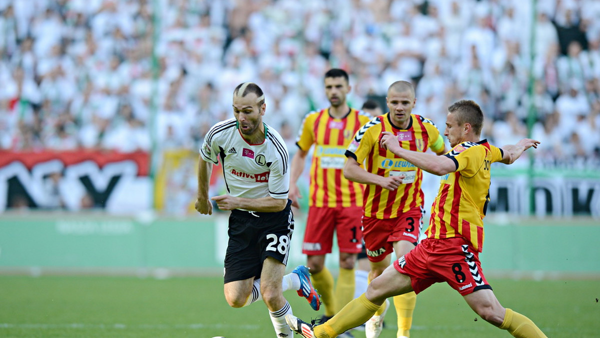 Legia Warszawa pokonała Koronę Kielce 1:0 (0:0) w meczu ostatniej kolejki T-Mobile Ekstraklasy. Piłkarze Macieja Skorży przed spotkaniem mieli teoretyczne szanse na tytuł mistrzowski, ale musieli wygrać i liczyć na korzystny zbieg okoliczności, który nie nastąpił.