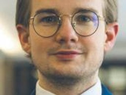 Patkowski: Obniżki pensji i tak są łagodniejszą formą reakcji na kryzys niż zwolnienia [WYWIAD]