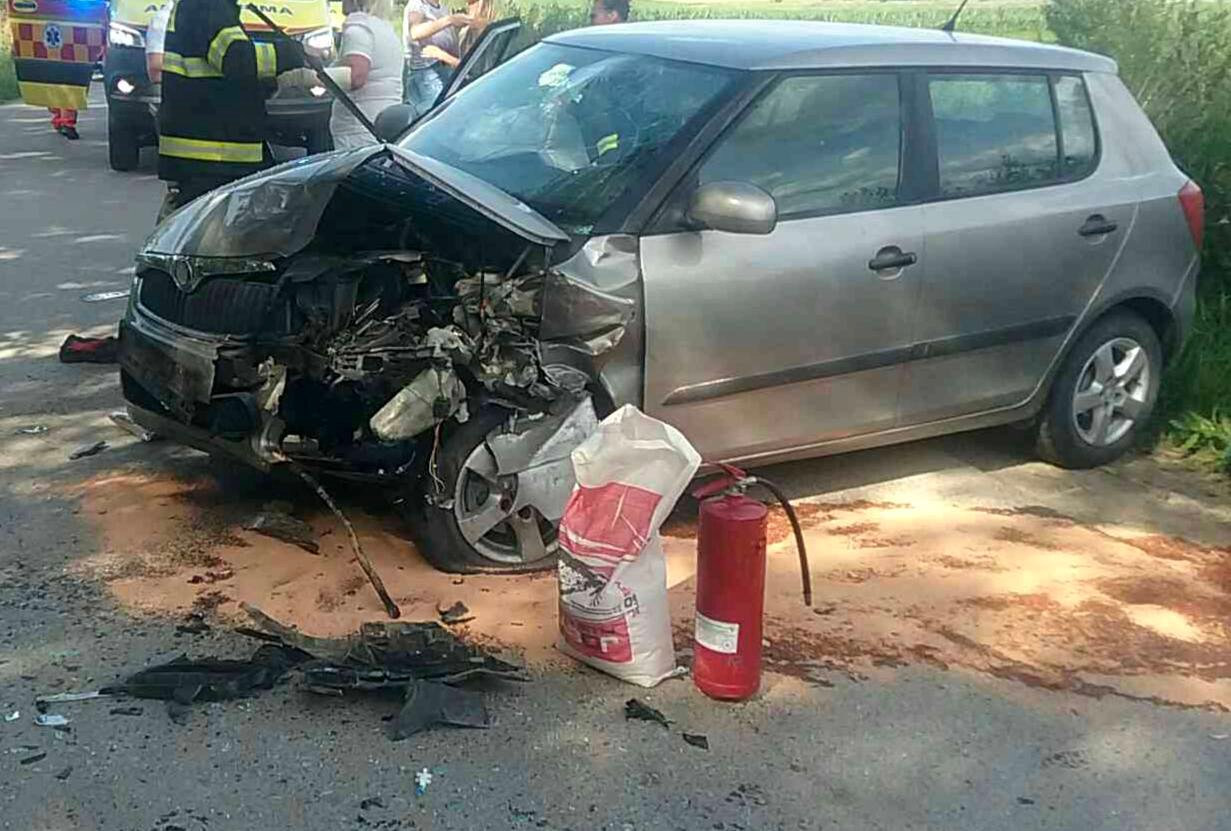Dopravná nehoda v obci Klin si vyžiadala štyroch zranených. 