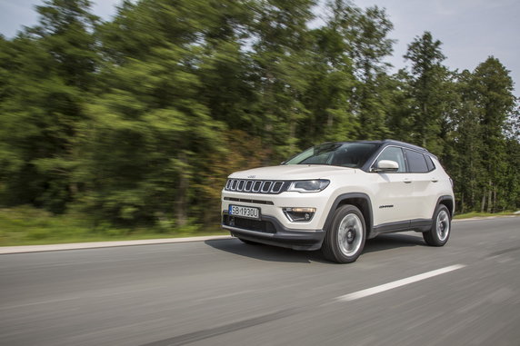 Jeep Compass - gwarancja perforacyjna 7 lat, ocena 3 gwiazdki