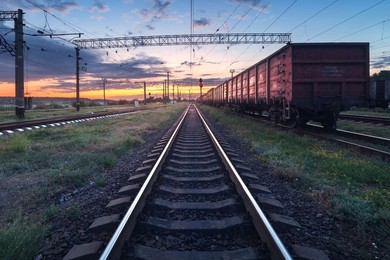 Wydłuży się czas przejazdu pociągiem na kluczowych trasach. NOWY ROZKŁAD