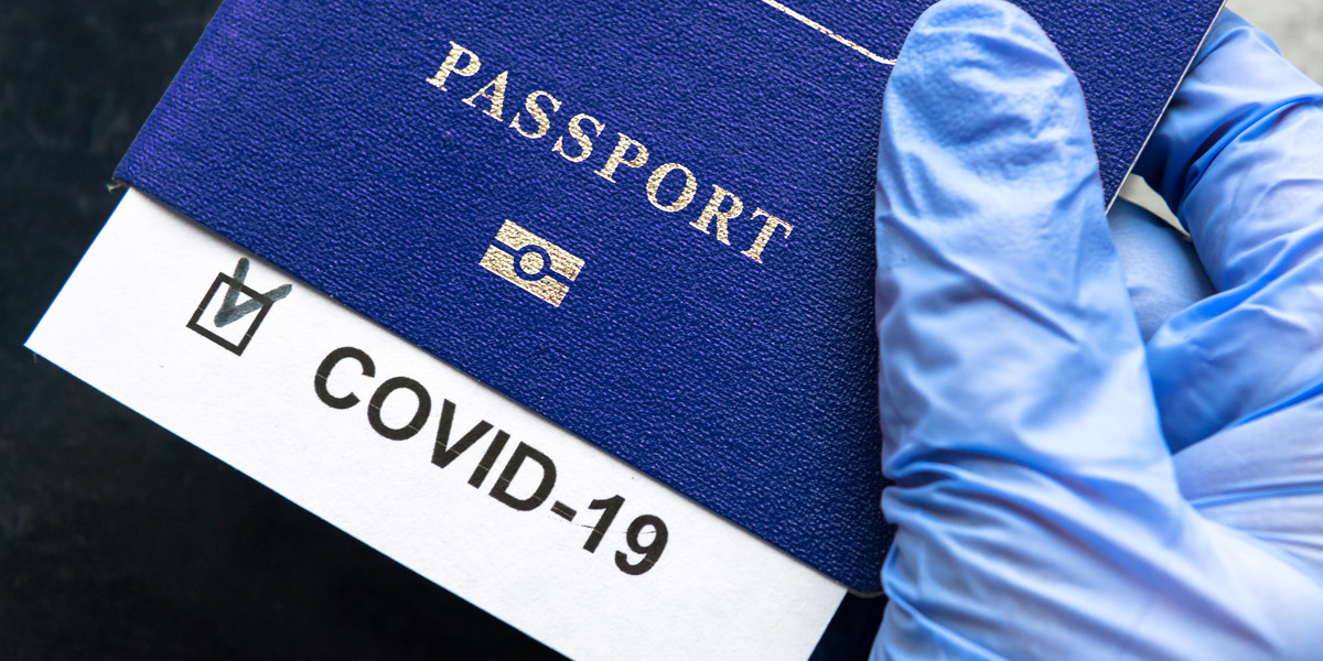 Paszport covidowy w UE miałby wejść w życie do 25 czerwca br. 