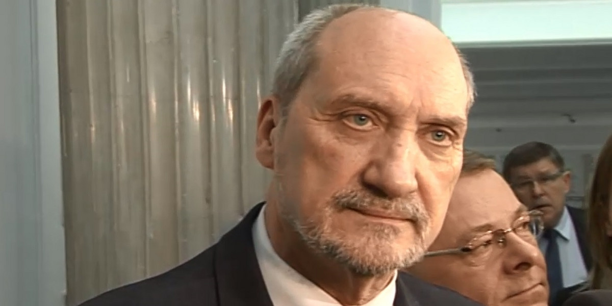 Antoni Macierewicz o opinii Naczelnej Prokuratury Wojskowej, która twierdzi, że w tupolewie nie znaleziono trotylu