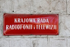 Pieniądze z abonamentu nie trafią do TVP i Polskiego Radia? KRRiT podjęła uchwałę