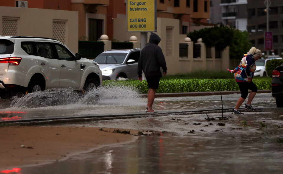 Powódź błyskawiczna w Dubaju: roczna norma deszczu "wyrobiona" w 12 godzin