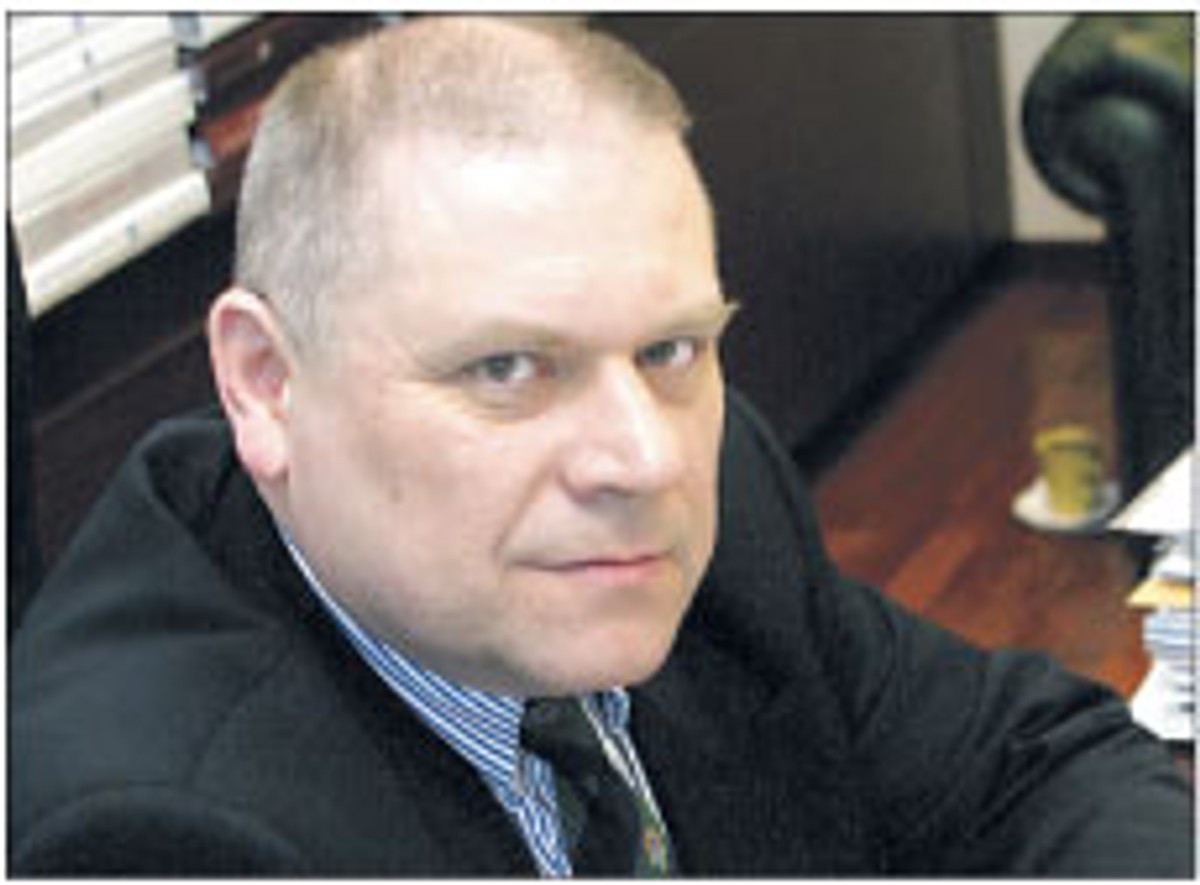 Dr Janusz Fiszer