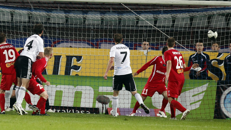 PIŁKARSKA EKSTRAKLASA GÓRNIK ZABRZE KONTRA LEGIA WARSZAWA