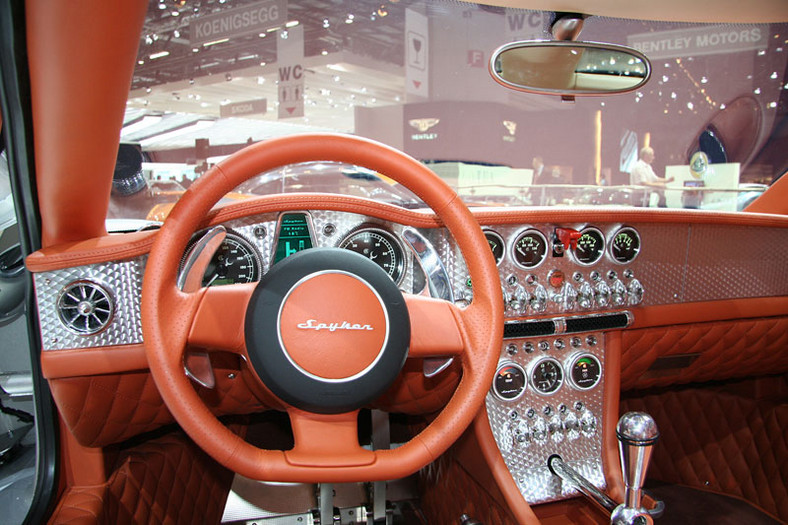 Genewa 2009: Spyker C8 Aileron – premiera wersji seryjnej