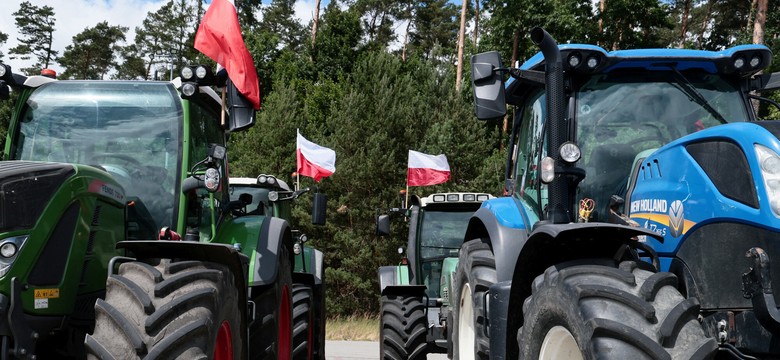 Traktory na granicy. Rolnicy wspierają ruch Bąkiewicza. "Nie tylko żywimy, ale i bronimy"