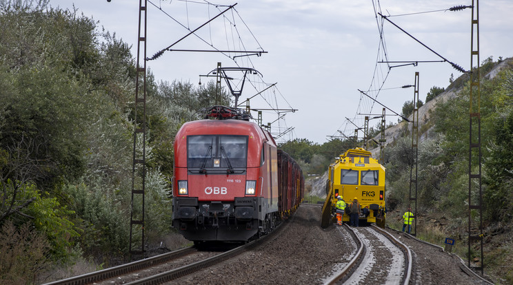 Újabb szakaszon folytatódik a győri vasút felújítása / Fotó: Czerkl Gábor