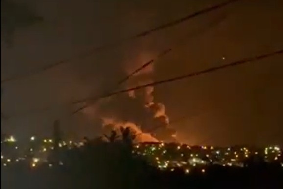 "NE ALUDIRAMO NI NA ŠTA, ALI SMO VIDELI KRIMSKI MOST IZBLIZA😉" Ukrajina objavila snimak ogromne eksplozije i najavila sledeći korak: "Tokom noći, iz više uglova..." (VIDEO)