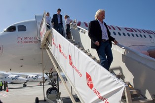 Ekscentryczny miliarder sprzedaje linię lotniczą. Kwota robi wrażenie