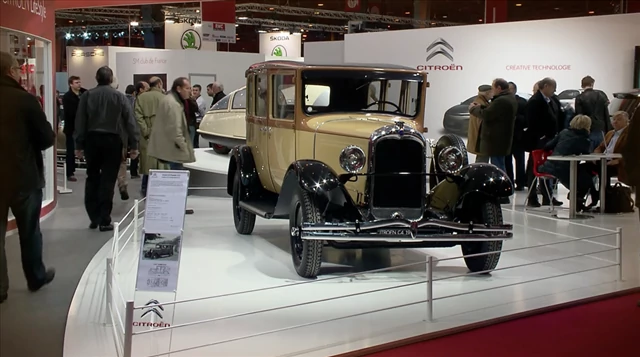 Citroen na paryskich targach pojazdów zabytkowych Retromobile 2014