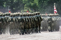 Japońskie SIły Samoobrony mają broń hipersoniczną. Wyciekły ZDJĘCIA