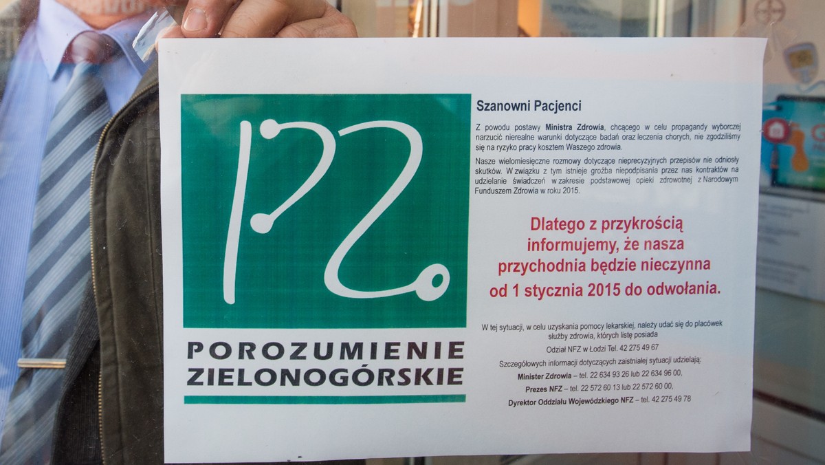 Nie doszło do przełomu w sporze między lekarzami POZ, którzy nie podpisali umów na 2015 r., a resortem zdrowia. Lekarze z Porozumienia Zielonogórskiego pracują nad listem w tej sprawie do pacjentów. Chcą prosić księży o pomoc w przekazywaniu informacji.