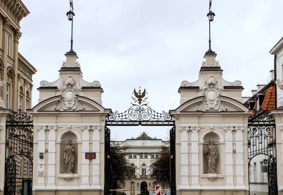 Zawieszenie zajęć na Uniwersytecie Warszawskim potrwa dłużej. Rektor podjął decyzję