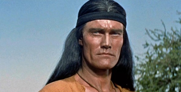 Chuck Connors jako Geronimo