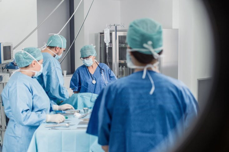 Klinika Szafirowa przeprowadza ponad 90 zabiegów z zakresu chirurgii plastycznej i medycyny estetycznej