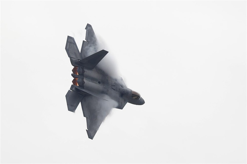 F-22 "raptor"