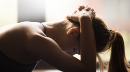 Yoga fonctionnel : un ensemble d'exercices relaxants pour les muscles tendus du cou et de la mâchoire