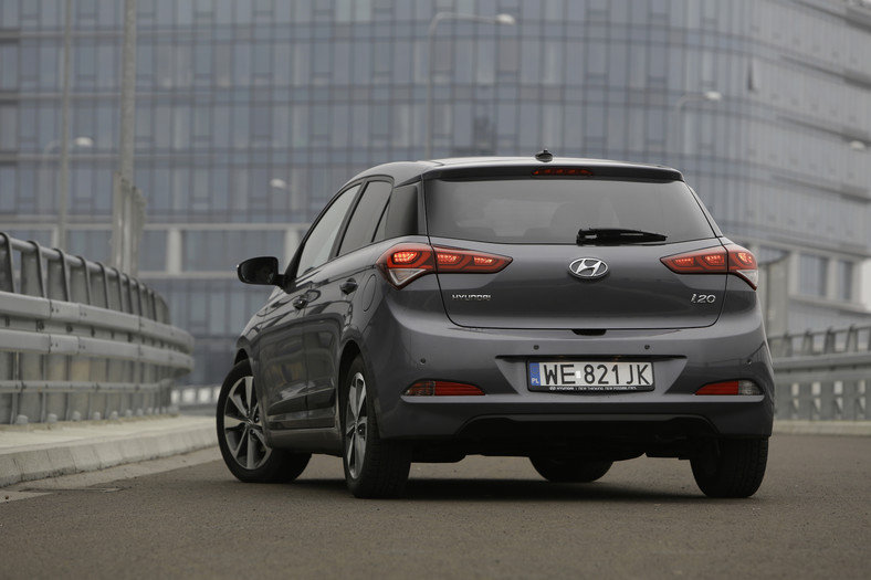 Hyundai i20 Jest praktyczny i pali tyle co nic Test