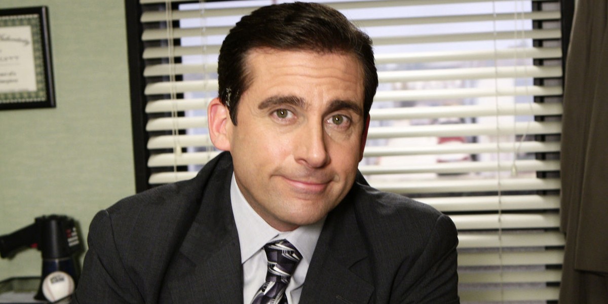 Michael Scott, popularny szef serialu "The Office", który pracownikom m.in. wyprawiał urodziny