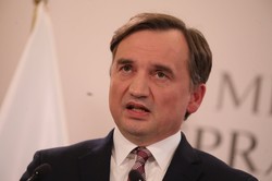 Ziobro mówiąc o KPO bije w Morawieckiego: Ostrzegaliśmy premiera...