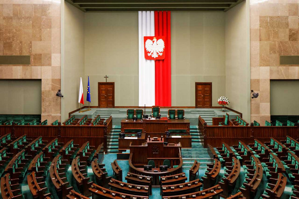 Sejm opowiedział się za dalszymi pracami nad projektem "Chrońmy dzieci"