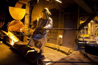 Spadkowa sesja dla notowań miedzi na LME z powodu obaw o Evergrande