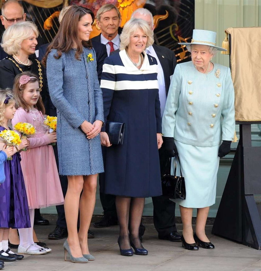 Kate, Camilla, Elżbieta II Fortnum And Mason