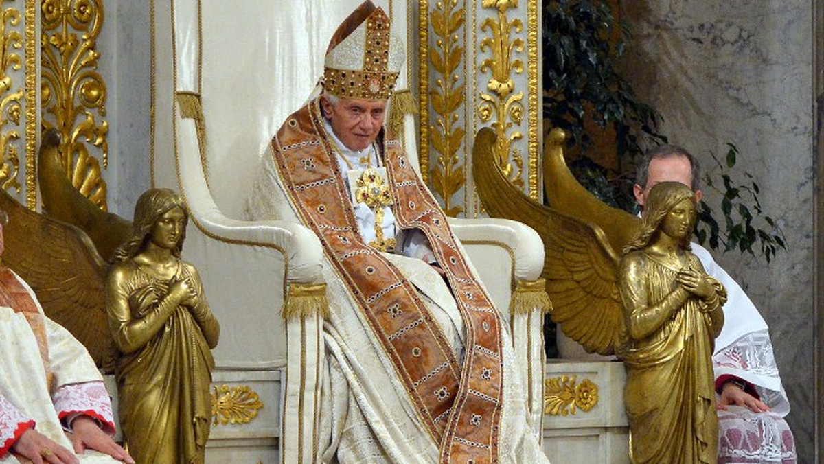 Benedykt XVI zaapelował o to, by Europa była zawsze miejscem obrony życia i jego godności. Apel ten skierował podczas spotkania z wiernymi na południowej modlitwie Anioł Pański w Watykanie.