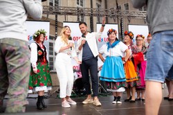 To on będzie prowadził "Pytanie na śniadanie". Z kim jest związany prywatnie?