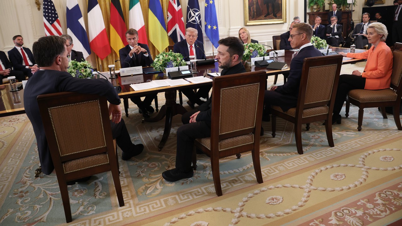 "Chcemy usłyszeć wycie z bagien". Europa znalazła patent na Putina, ale milczy na temat prawdy o Donaldzie Trumpie