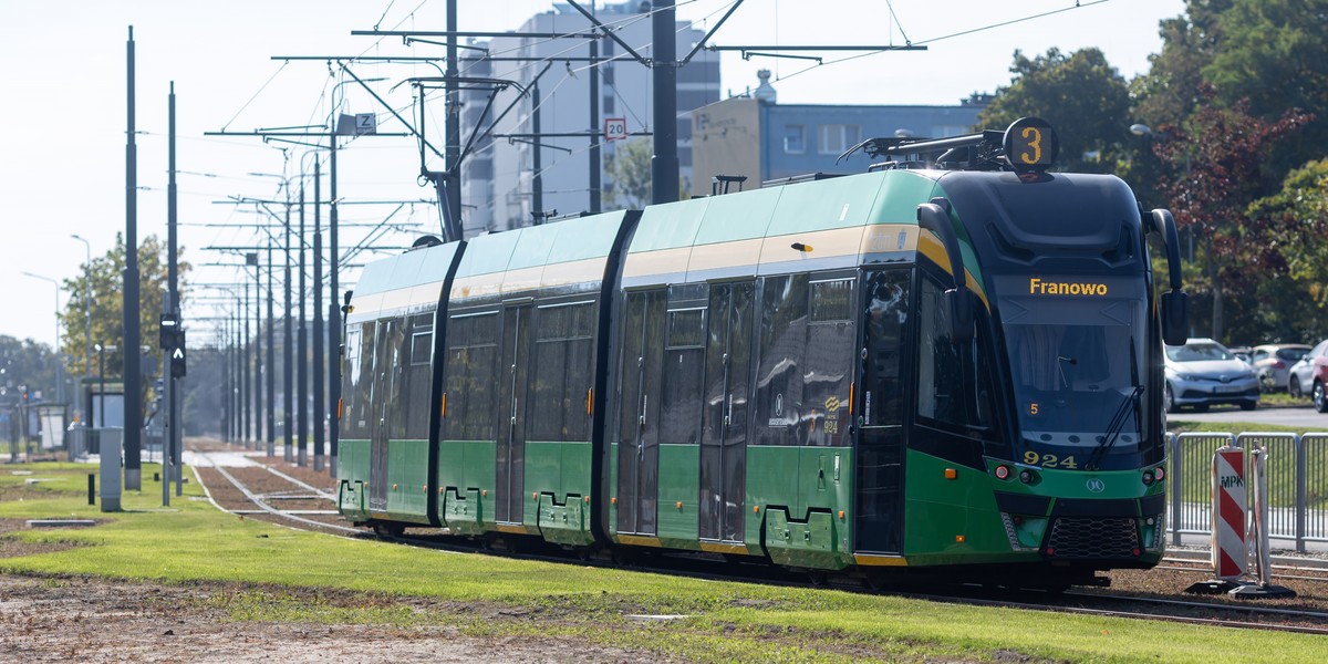 Dzięki uruchomieniu kolejnego przystanku pasażerowie mogą jeszcze łatwiej podróżować na Naramowice.