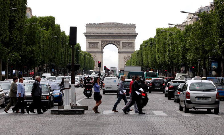 Paryskie Champs Elysées uplasowały się na miejscu piątym (7,364 euro za metr kwadratowy rocznie)