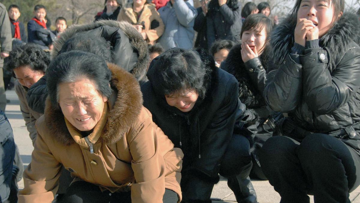 Histeria po śmierci Kim Dzong Ila