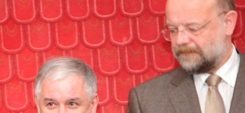 Rząd chce "wkopać" prezydenta w podatki?