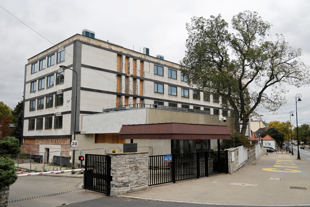 Wydali prawie 15 mln zł na remont dawnego hotelu rządowego. Nagle przerwali prace
