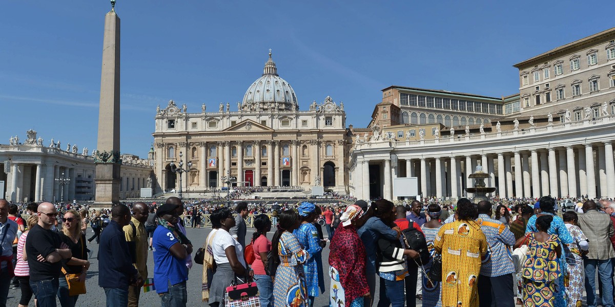 VATICAN-RELIGION-POPE-CANONISATION