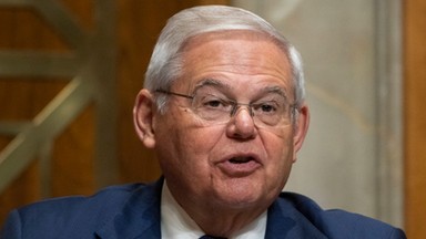 Senator Robert Menendez i jego żona oskarżeni o łapówkarstwo