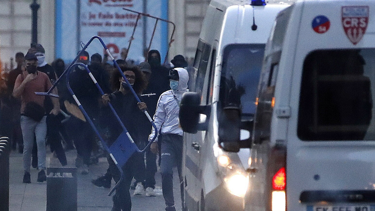 Zamieszki we Francji. Mer Marsylii prosi o "natychmiastowe" przysłanie posiłków