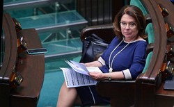 Nowe rządowe wytyczne w sprawie epidemii i przedwyborcze zamieszanie w PO [RELACJA]