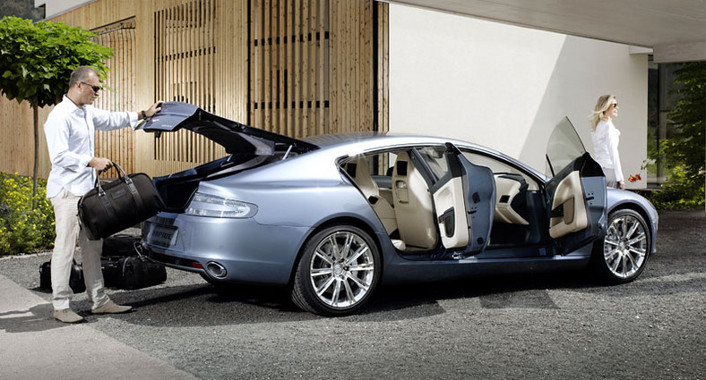 Aston Martin Rapide – czterodrzwiowe DB9