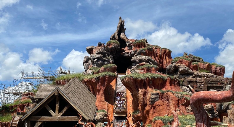 People ride Splash Mountain at Disney World's Magic Kingdom in August 2021.Amanda Krause/Insider